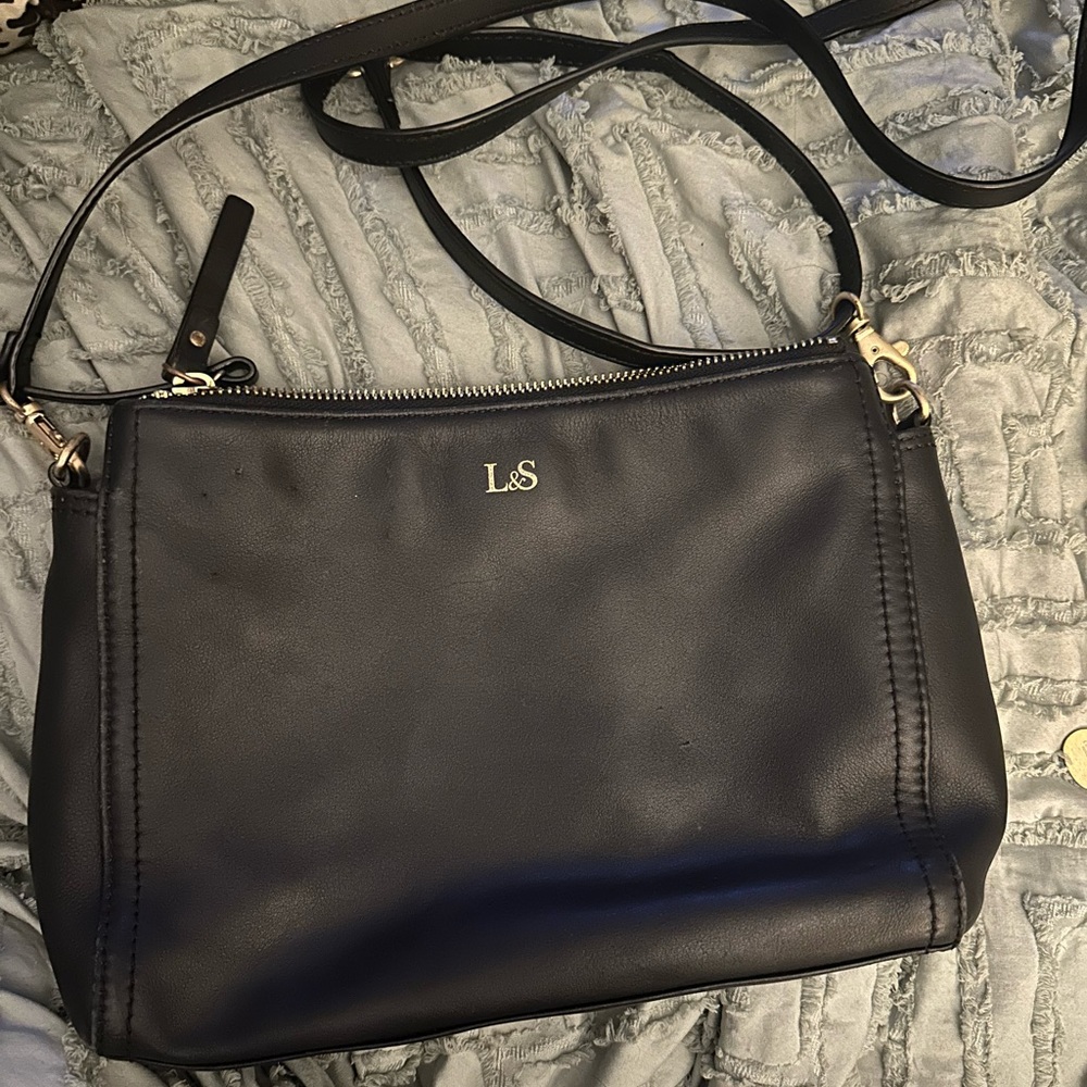 Lo and sons cross body